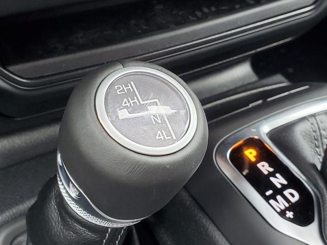 Photo of 2025 Hydro Blue Pearl Jeep Wrangler