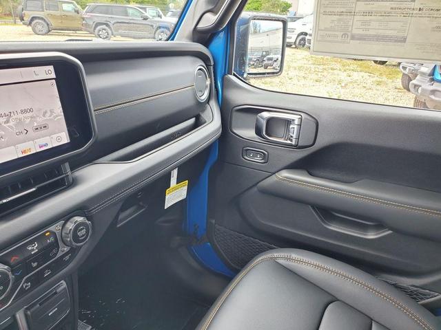 Photo of 2025 Hydro Blue Pearl Jeep Wrangler
