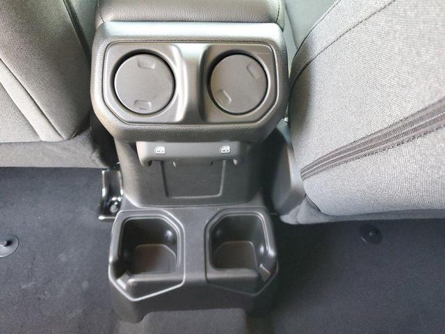 Photo of 2025 Bright White Clearcoat Jeep Wrangler