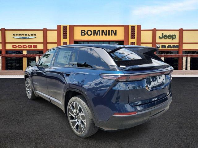 Photo of 2025 Fathom Blue Pearlcoat Jeep Wagoneer S