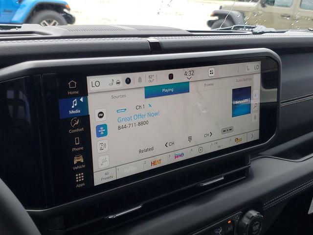 Photo of 2025 Black Clearcoat Jeep Gladiator
