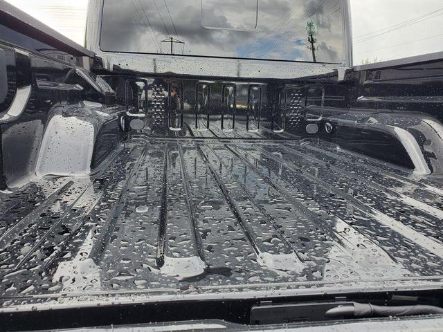 Photo of 2025 Black Clearcoat Jeep Gladiator