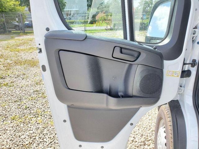 Photo of 2025 Bright White Clearcoat RAM ProMaster 1500