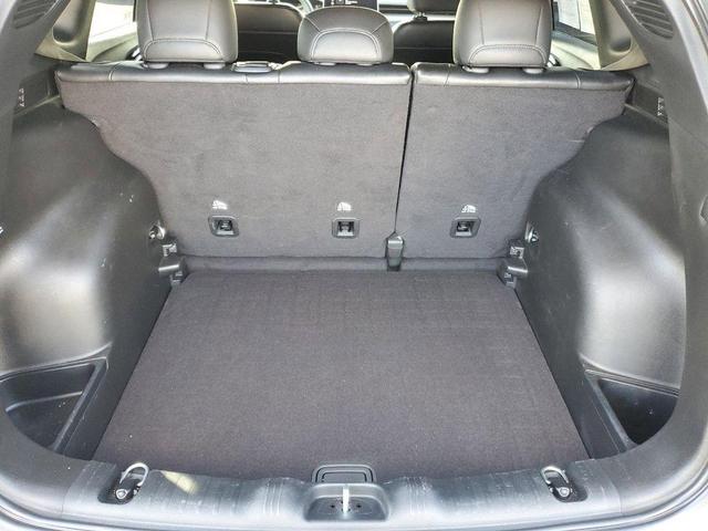Photo of 2023 Laser Blue Jeep Compass