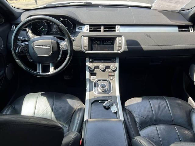 Photo of 2016 White Land Rover Range Rover Evoque