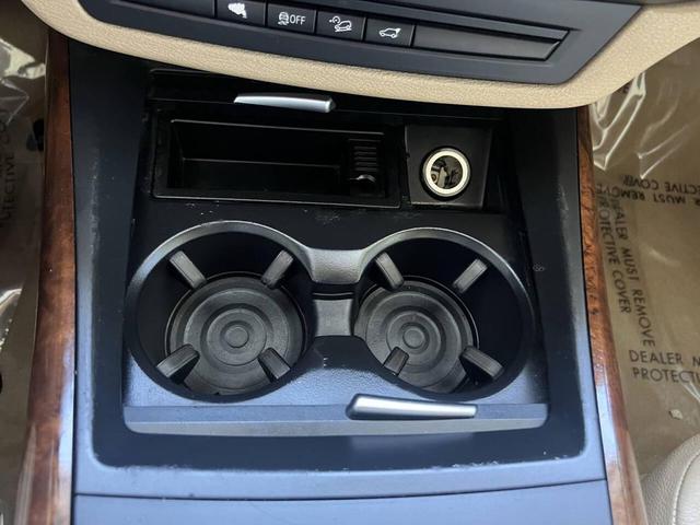Photo of 2011 Alpine White BMW X5