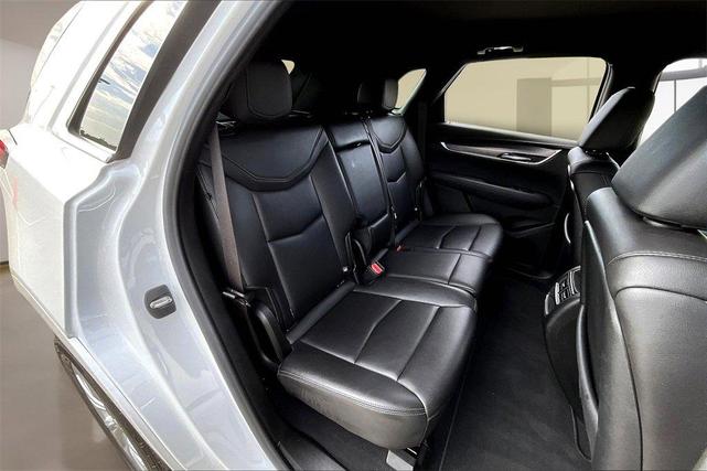 Photo of 2021 Crystal White Tri-Coat Cadillac XT5