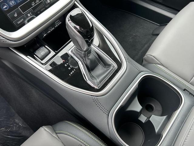 Photo of 2025 Ice Silver Metallic Subaru Outback