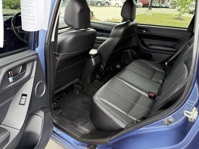 Photo of 2017 Quartz Blue Pearl Subaru Forester