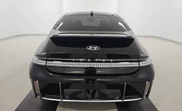 Photo of 2023 Onyx Black Hyundai IONIQ 6