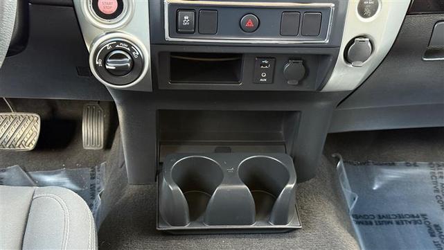 Photo of 2017 Gray Nissan Titan