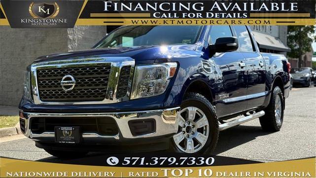 Photo of 2017 Gray Nissan Titan