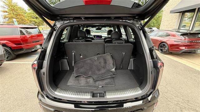 Photo of 2024 Ebony Black Kia Telluride