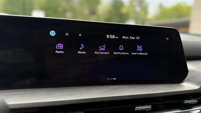 Photo of 2024 Ebony Black Kia Telluride