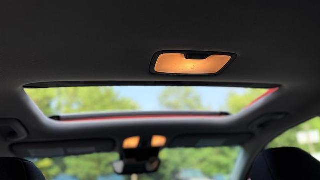 Photo of 2020 Sunset Orange Hyundai KONA
