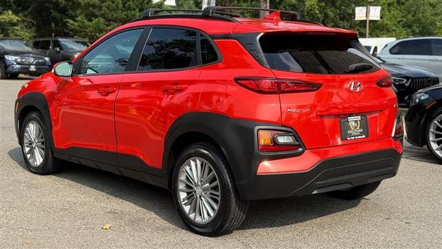 Photo of 2020 Sunset Orange Hyundai KONA
