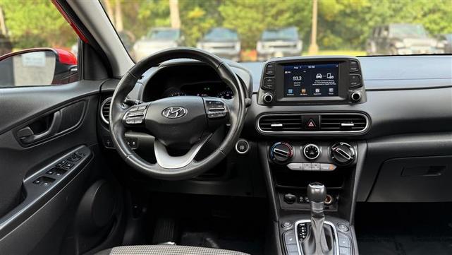 Photo of 2020 Sunset Orange Hyundai KONA