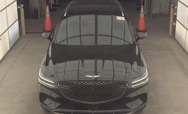 Photo of 2022 Vik Black Genesis GV70
