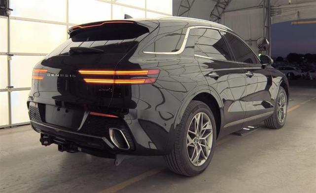 Photo of 2022 Vik Black Genesis GV70