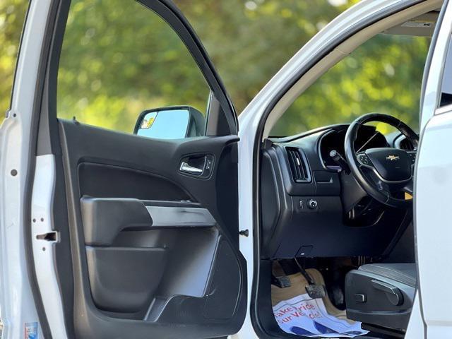 Photo of 2020 Summit White Chevrolet Colorado