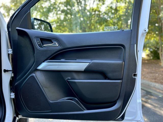 Photo of 2020 Summit White Chevrolet Colorado