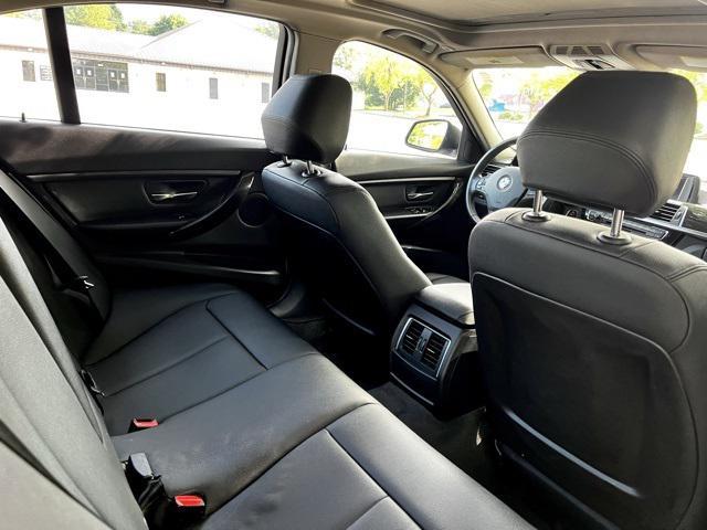 Photo of 2016 Glacier Silver Metallic BMW 320