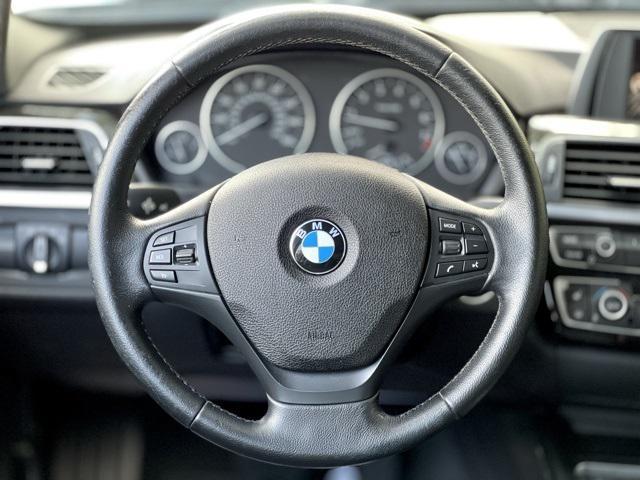 Photo of 2016 Glacier Silver Metallic BMW 320