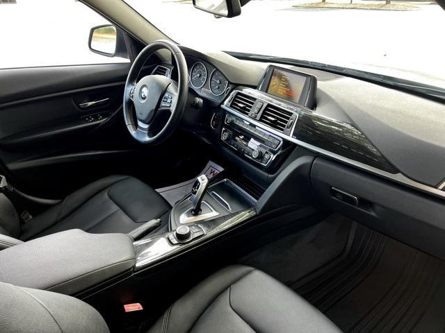 Photo of 2016 Glacier Silver Metallic BMW 320