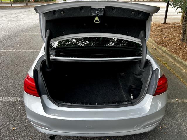 Photo of 2016 Glacier Silver Metallic BMW 320