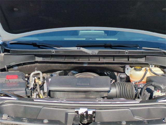 Photo of 2022 Summit White GMC Yukon XL