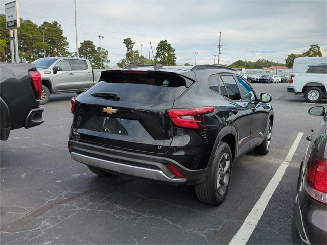 Photo of 2024 Mosaic Black Metallic Chevrolet Trax