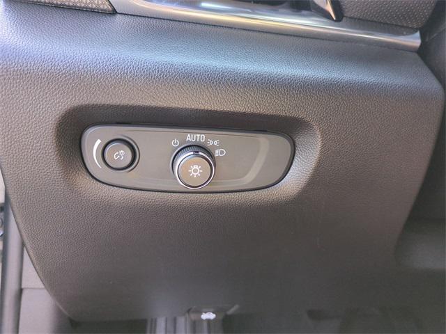 Photo of 2023 Mosaic Black Metallic Chevrolet Traverse