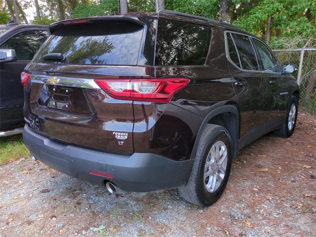 Photo of 2021 Black Cherry Metallic Chevrolet Traverse