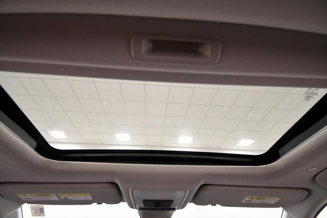 Photo of 2026 Platinum White Pearl Honda CR-V