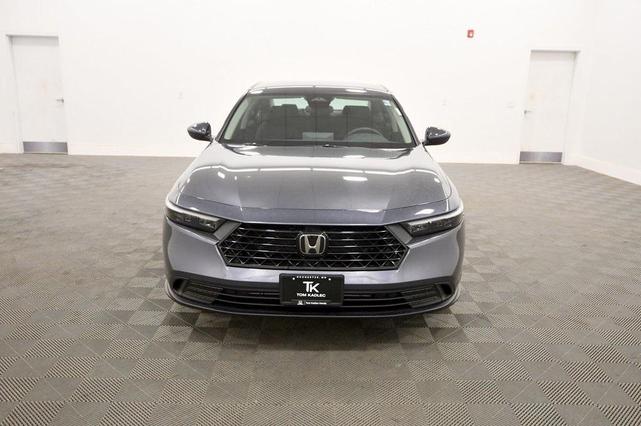 Photo of 2025 Meteorite Gray Metallic Honda Accord