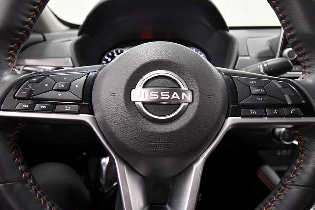 Photo of 2023 Pearl White Tricoat Nissan Altima