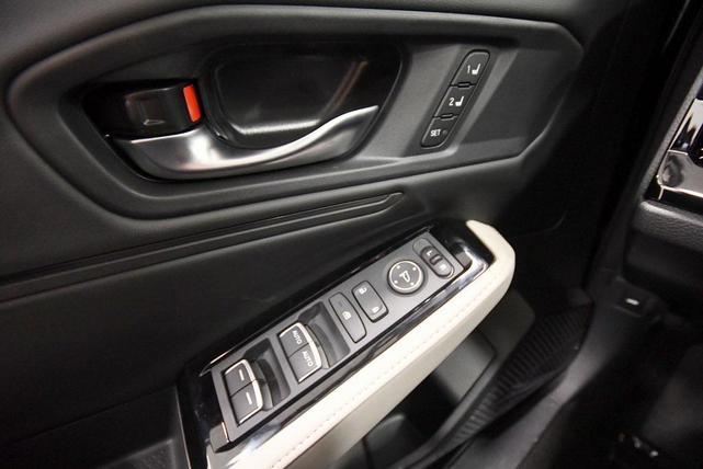 Photo of 2025 Meteorite Gray Metallic Honda Accord Hybrid