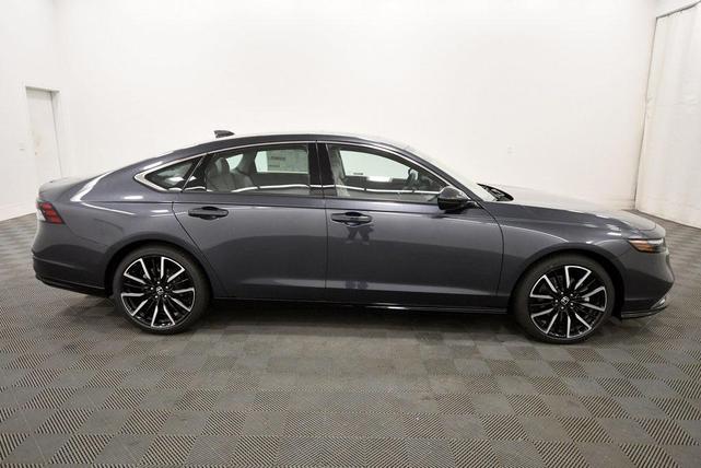 Photo of 2025 Meteorite Gray Metallic Honda Accord Hybrid