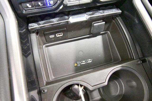 Photo of 2024 Onyx Black GMC Yukon