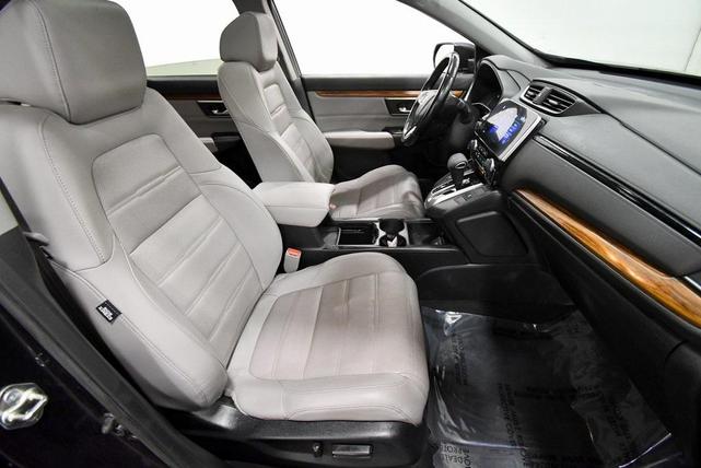 Photo of 2017 Gray Honda CR-V