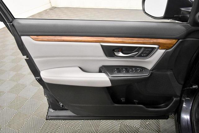 Photo of 2017 Gray Honda CR-V