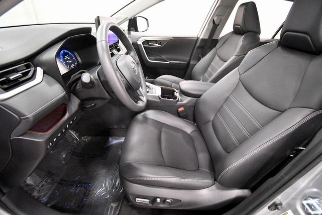 Photo of 2025 Silver Sky Toyota RAV4