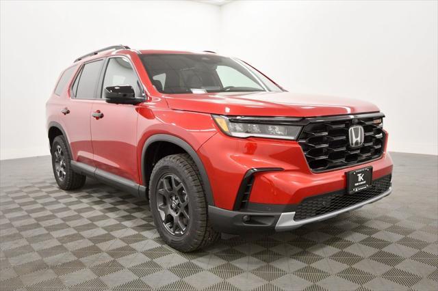 Photo of 2025 Radiant Red Metallic II Honda Pilot