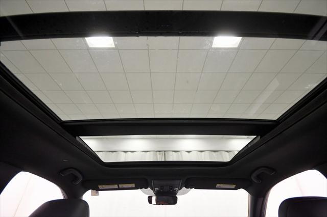 Photo of 2025 Radiant Red Metallic II Honda Pilot