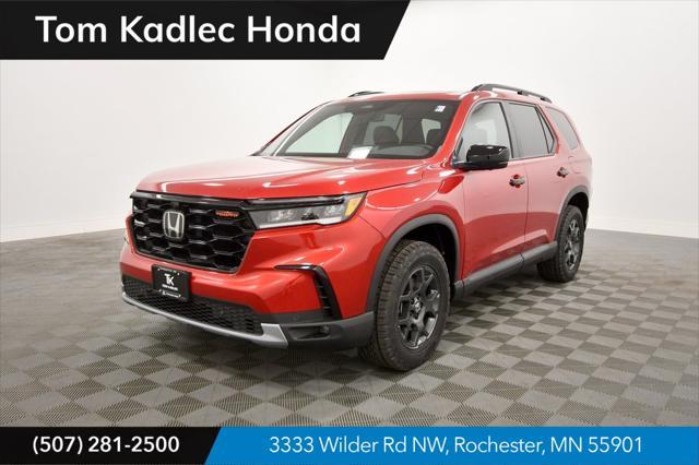 Photo of 2025 Radiant Red Metallic II Honda Pilot