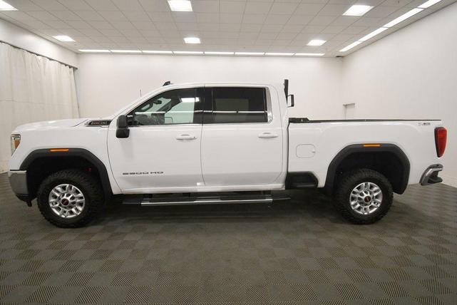 Photo of 2023 Summit White GMC Sierra 2500