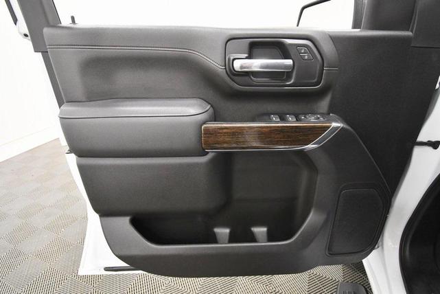 Photo of 2023 Summit White GMC Sierra 2500