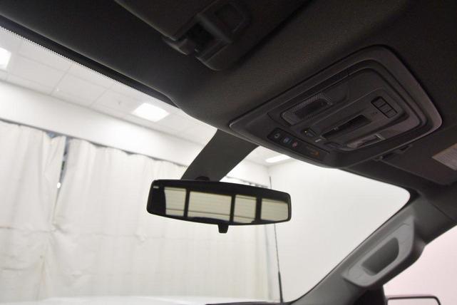 Photo of 2023 Summit White GMC Sierra 2500