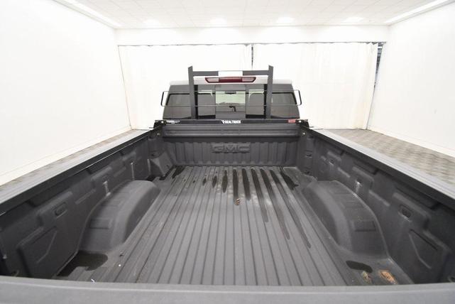 Photo of 2023 Summit White GMC Sierra 2500