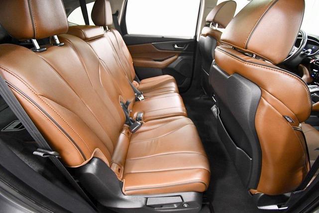 Photo of 2023 Liquid Carbon Metallic Acura MDX